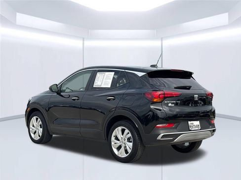 Used 2025 Buick Encore GX Preferred FWD image 4