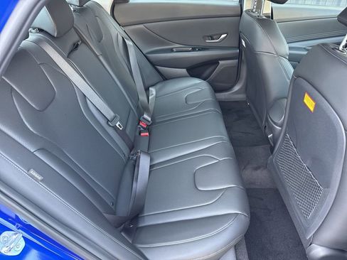 New 2026 Hyundai Elantra Limited image 17