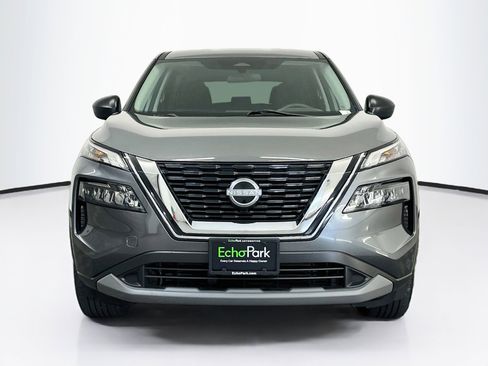 Used 2023 Nissan Rogue S AWD/4WD image 2