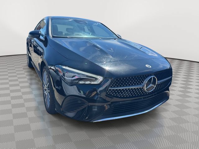 Used 2025 Mercedes-Benz CLA 250 4MATIC image 4