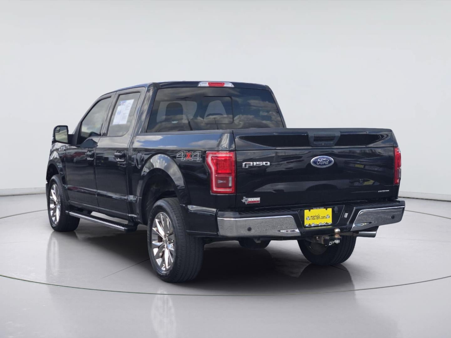 Used 2015 Ford F150 XLT w/ Equipment Group 302A Luxury AWD/4WD image 6