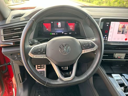 Used 2024 Volkswagen Atlas Cross Sport SEL R-Line image 14