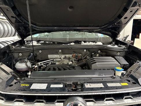 Used 2018 Volkswagen Atlas SEL Premium image 33