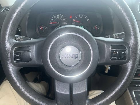 Used 2011 Jeep Patriot Sport w/ PWR Value Group image 9