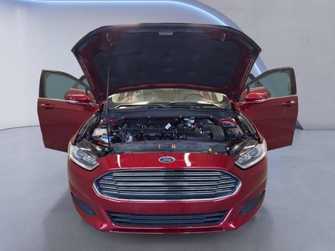 Used 2013 Ford Fusion SE FWD image 8