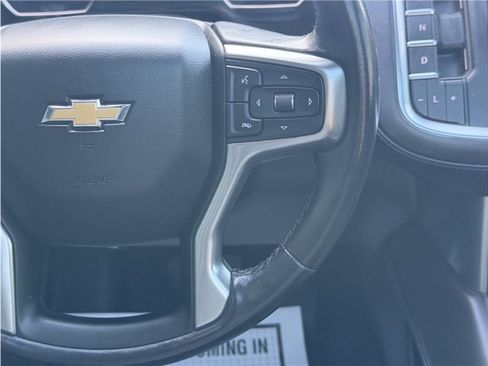 Used 2021 Chevrolet Suburban LT RWD image 40