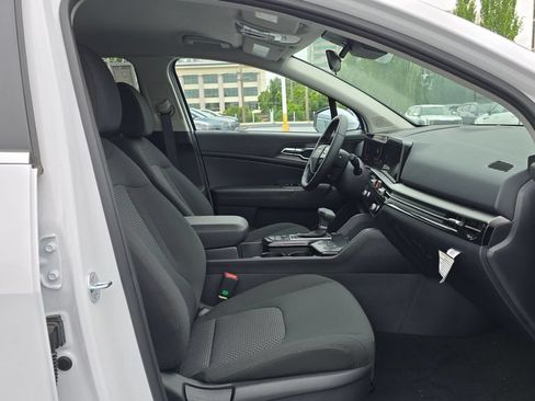 New 2026 Kia Sportage LX w/ LX Convenience Package AWD/4WD image 10
