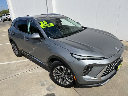 Used 2025 Buick Envision Preferred image 5