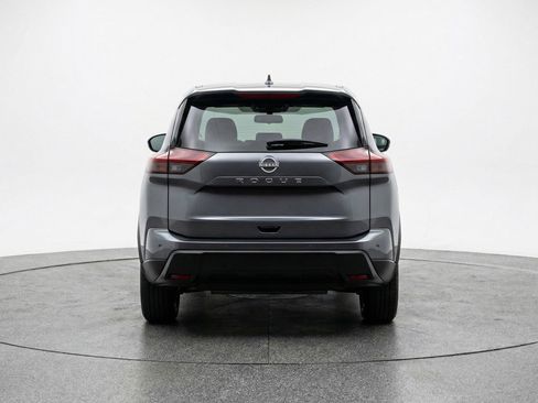 Used 2025 Nissan Rogue SV image 7