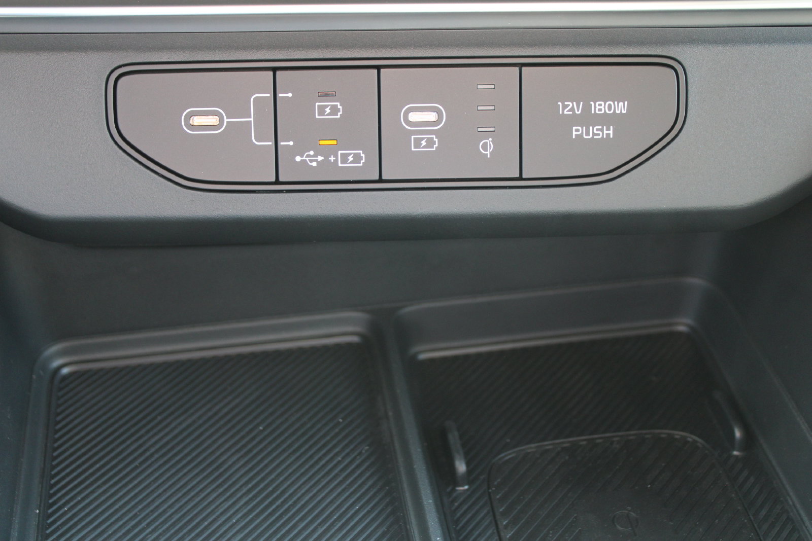 New 2026 Kia Carnival EX FWD image 44