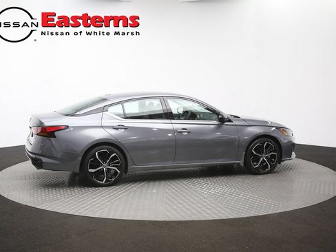 Used 2024 Nissan Altima 2.5 SR FWD image 37