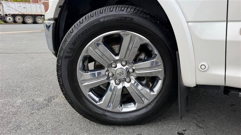 Used 2019 Ford F150 King Ranch w/ Equipment Group 601A Luxury AWD/4WD image 16