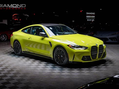 Used 2021 BMW M4 Coupe w/ M Carbon Exterior Package image 73