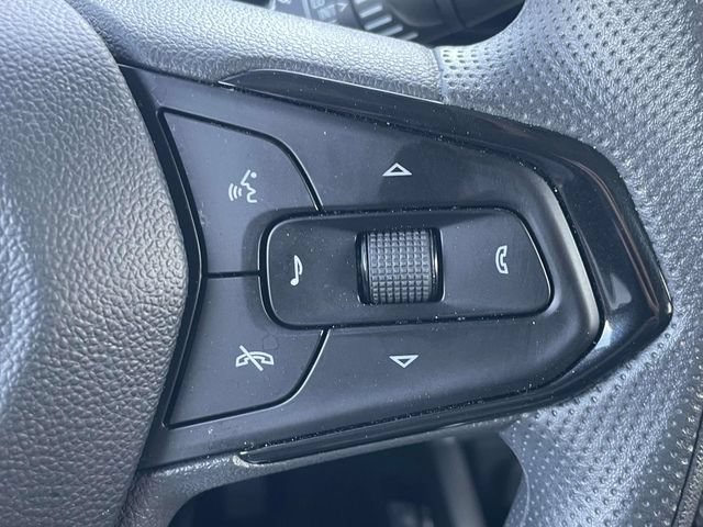 Used 2025 Chevrolet TrailBlazer LT AWD/4WD image 24