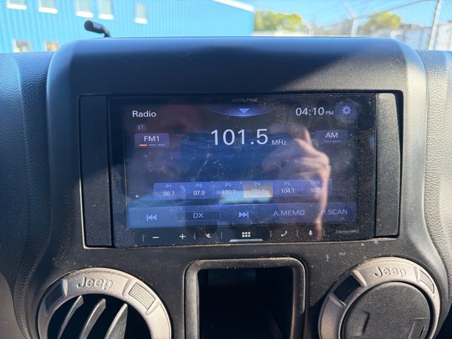 Used 2014 Jeep Wrangler Sport w/ Connectivity Group AWD/4WD image 7