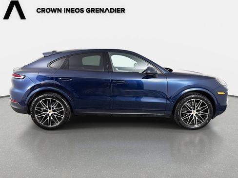 Used 2024 Porsche Cayenne Coupe image 4