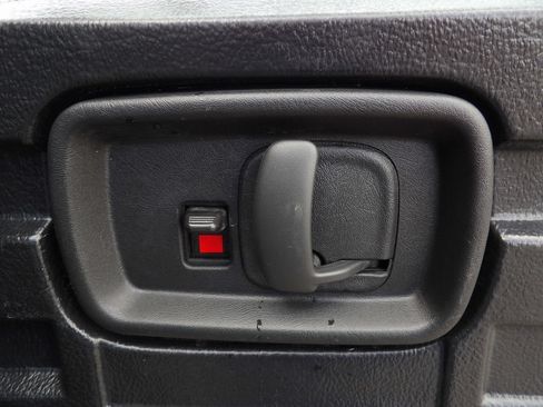 Used 2025 Chevrolet Express 2500 w/ Driver Convenience Package RWD image 27