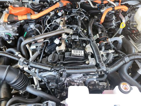 Certified 2025 Toyota 4Runner Limited AWD/4WD image 24