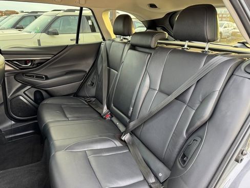 Used 2022 Subaru Outback Limited w/ Popular Package #2 image 16