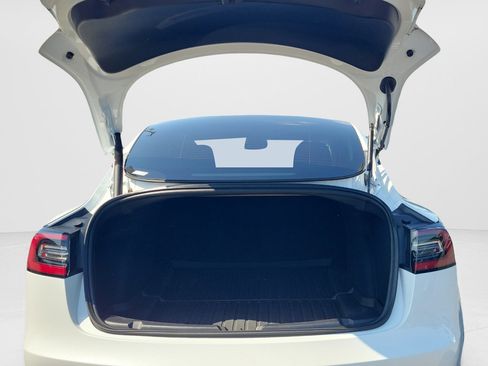 Used 2023 Tesla Model 3 Standard Range RWD image 9