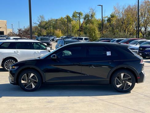 New 2026 Hyundai Ioniq 5 SE image 6