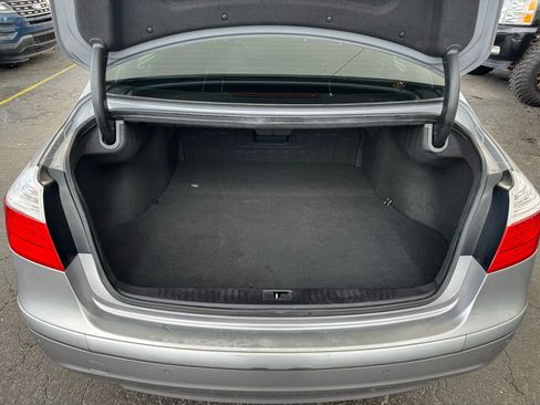 Used 2011 Hyundai Genesis 3.8 w/ Technology Pkg 4 image 18