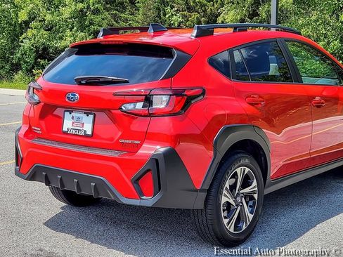 Used 2024 Subaru Crosstrek 2.0i Premium w/ Crosstrek Mirror Package AWD/4WD image 6