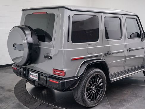 Used 2021 Mercedes-Benz G 550 image 11