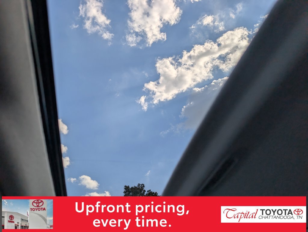 Used 2023 Toyota 4Runner SR5 Premium w/ Moonroof Package AWD/4WD image 25