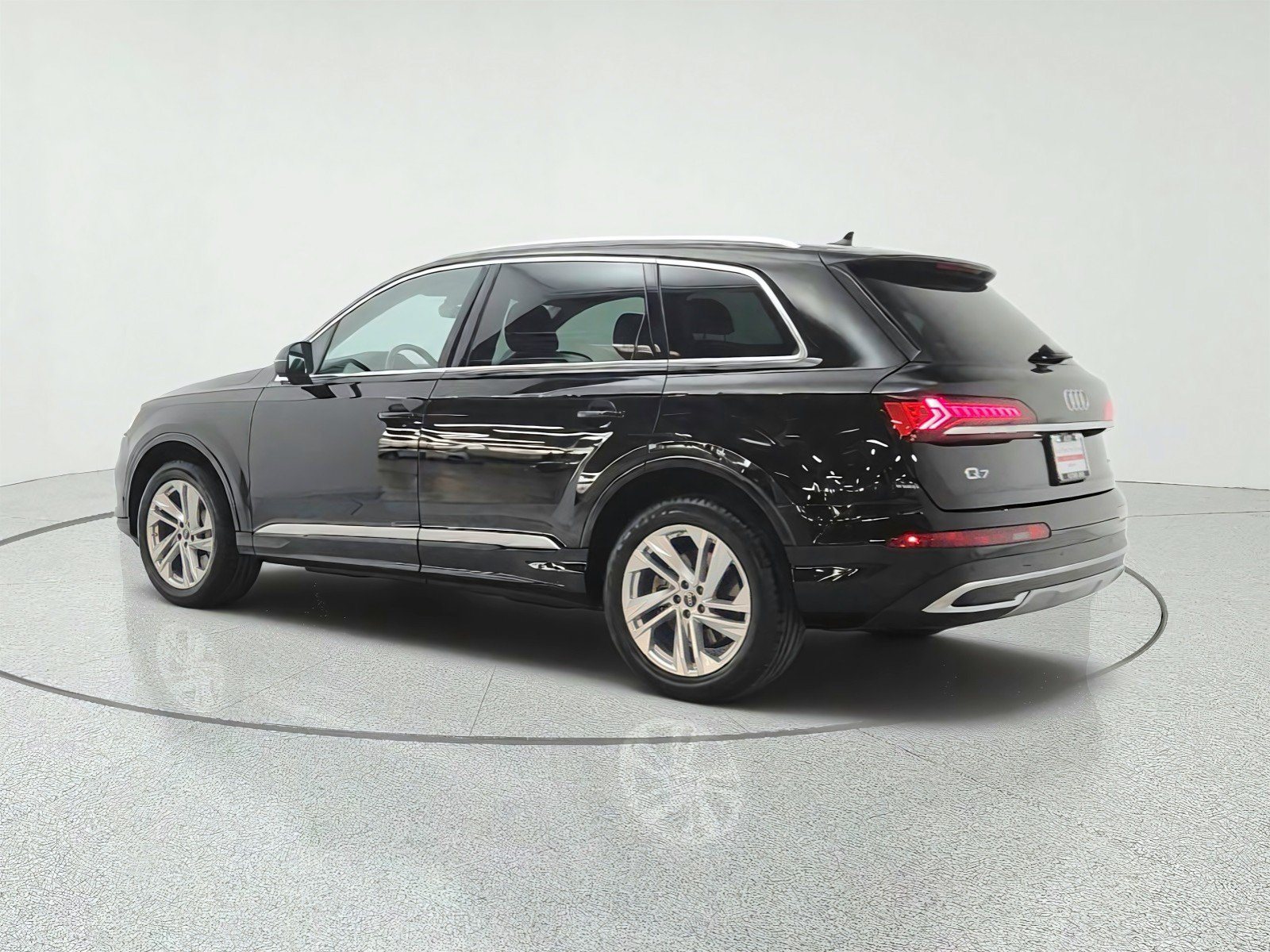 Used 2023 Audi Q7 2.0T Premium w/ Convenience Package AWD/4WD image 7