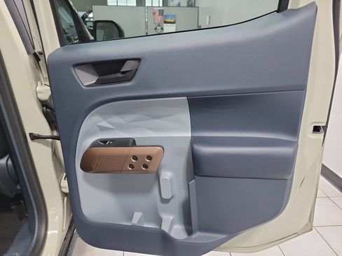 Used 2024 Ford Maverick Lariat AWD/4WD image 18