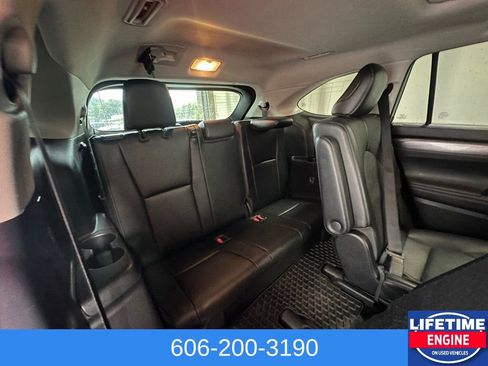 Used 2022 Toyota Highlander Platinum image 26