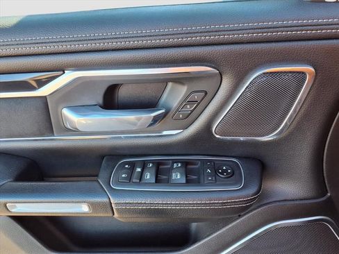 Used 2019 RAM 1500 Laramie image 27