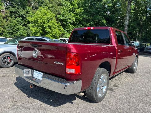 Used 2021 RAM 1500 Classic SLT RWD image 9
