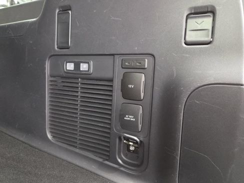 Used 2025 Ford Expedition Max Platinum AWD/4WD image 47