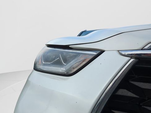 Used 2022 Toyota Highlander Limited image 17