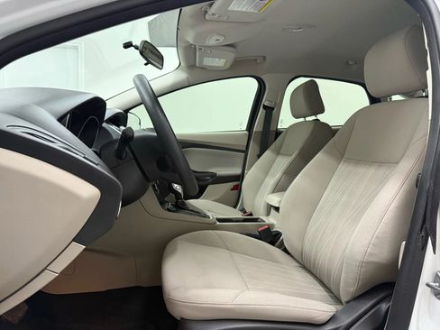 Used 2015 Ford Focus SE image 12