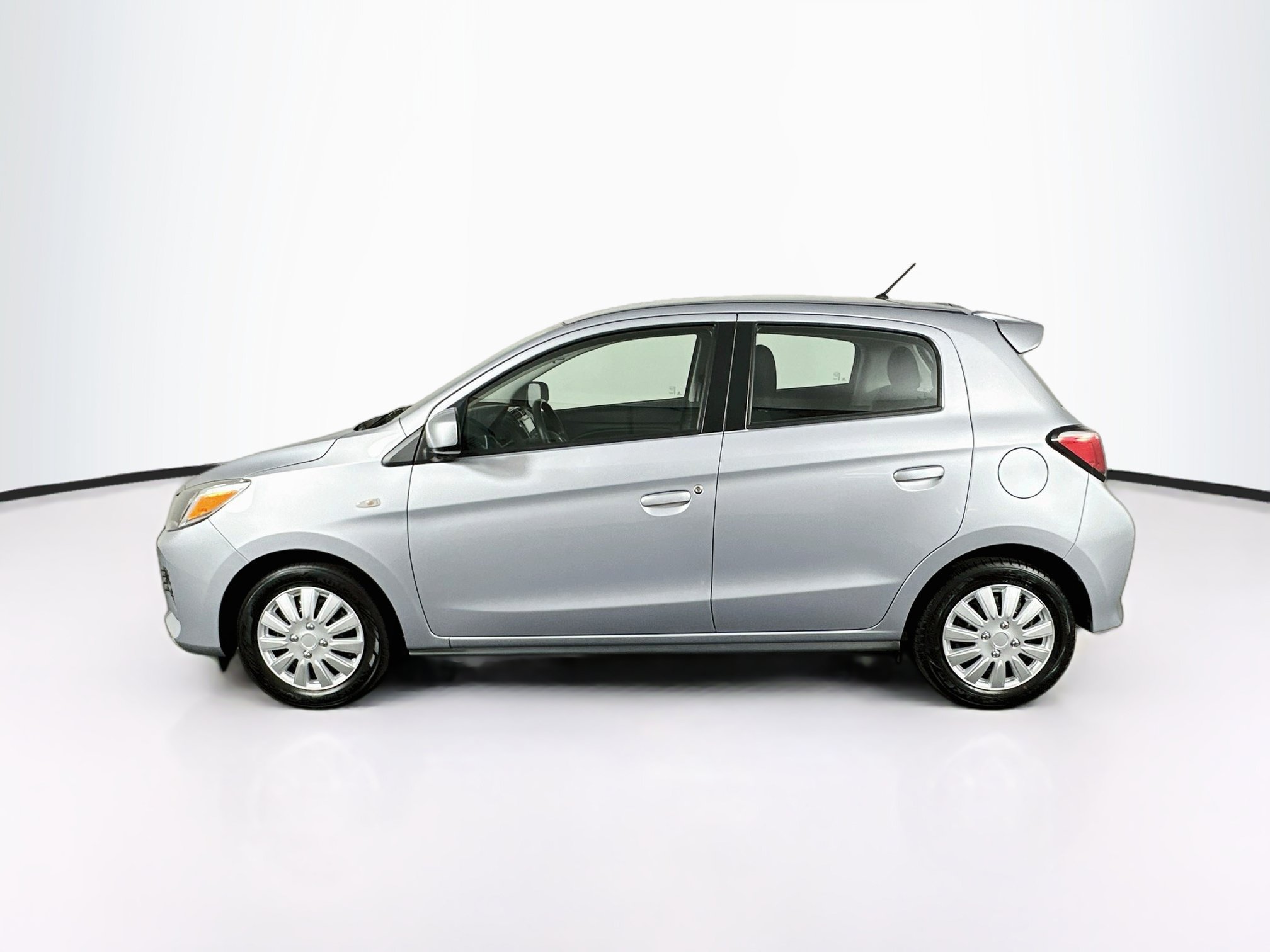 Used 2024 Mitsubishi Mirage ES FWD image 4