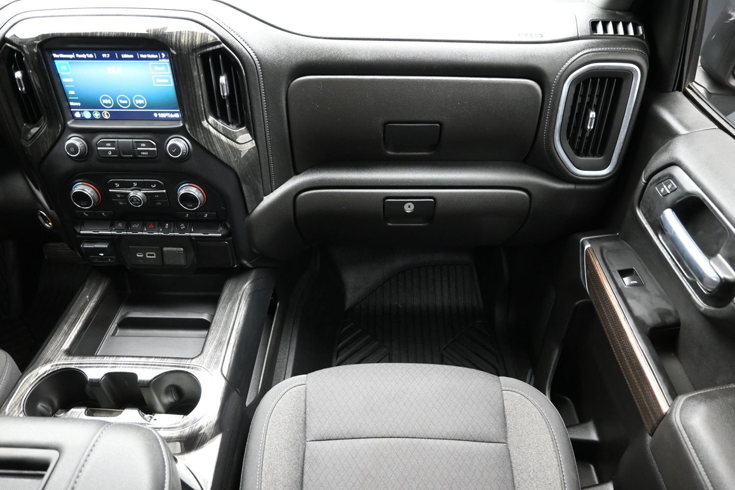 Used 2021 Chevrolet Silverado 1500 LT Trail Boss w/ Bed Protection Package AWD/4WD image 37