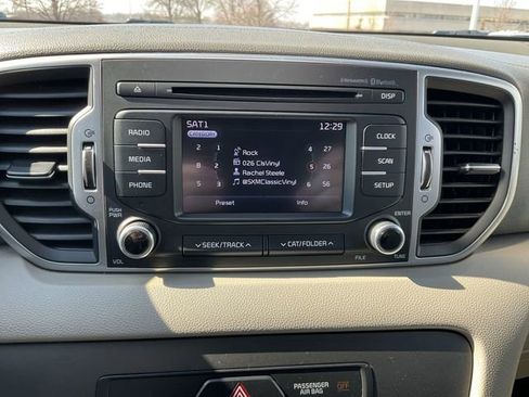 Used 2017 Kia Sportage LX image 12