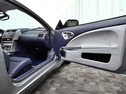 Used 2003 Aston Martin Vanquish image 11