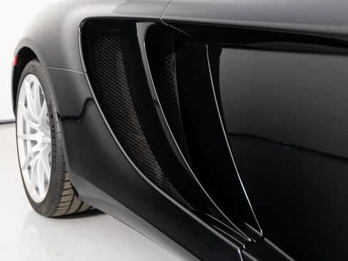 Used 2012 McLaren MP4-12C Coupe image 36