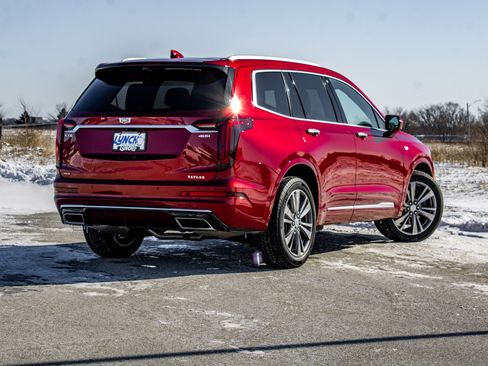 Used 2024 Cadillac XT6 Premium Luxury w/ Platinum Package image 14