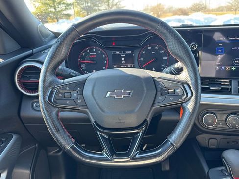 Used 2024 Chevrolet Trax RS w/ Driver Confidence Package image 22