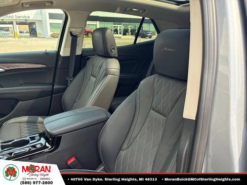 Certified 2023 Buick Envision Avenir AWD/4WD image 11