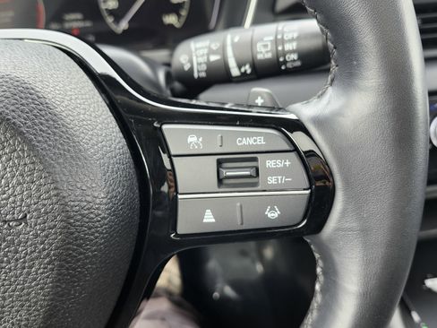 Used 2024 Honda Pilot Touring image 39