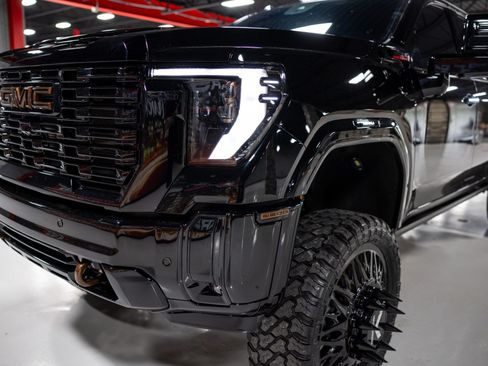 Used 2024 GMC Sierra 3500 Denali w/ Denali Reserve Package AWD/4WD image 38