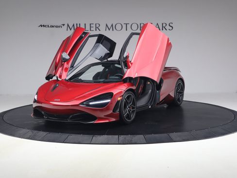 Used 2019 McLaren 720S Performance RWD image 13