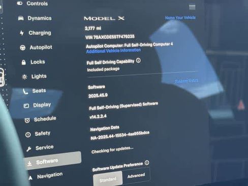 Used 2026 Tesla Model X image 11