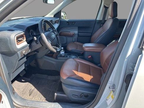 Certified 2022 Ford Maverick Lariat w/ Lariat Luxury Package AWD/4WD image 3
